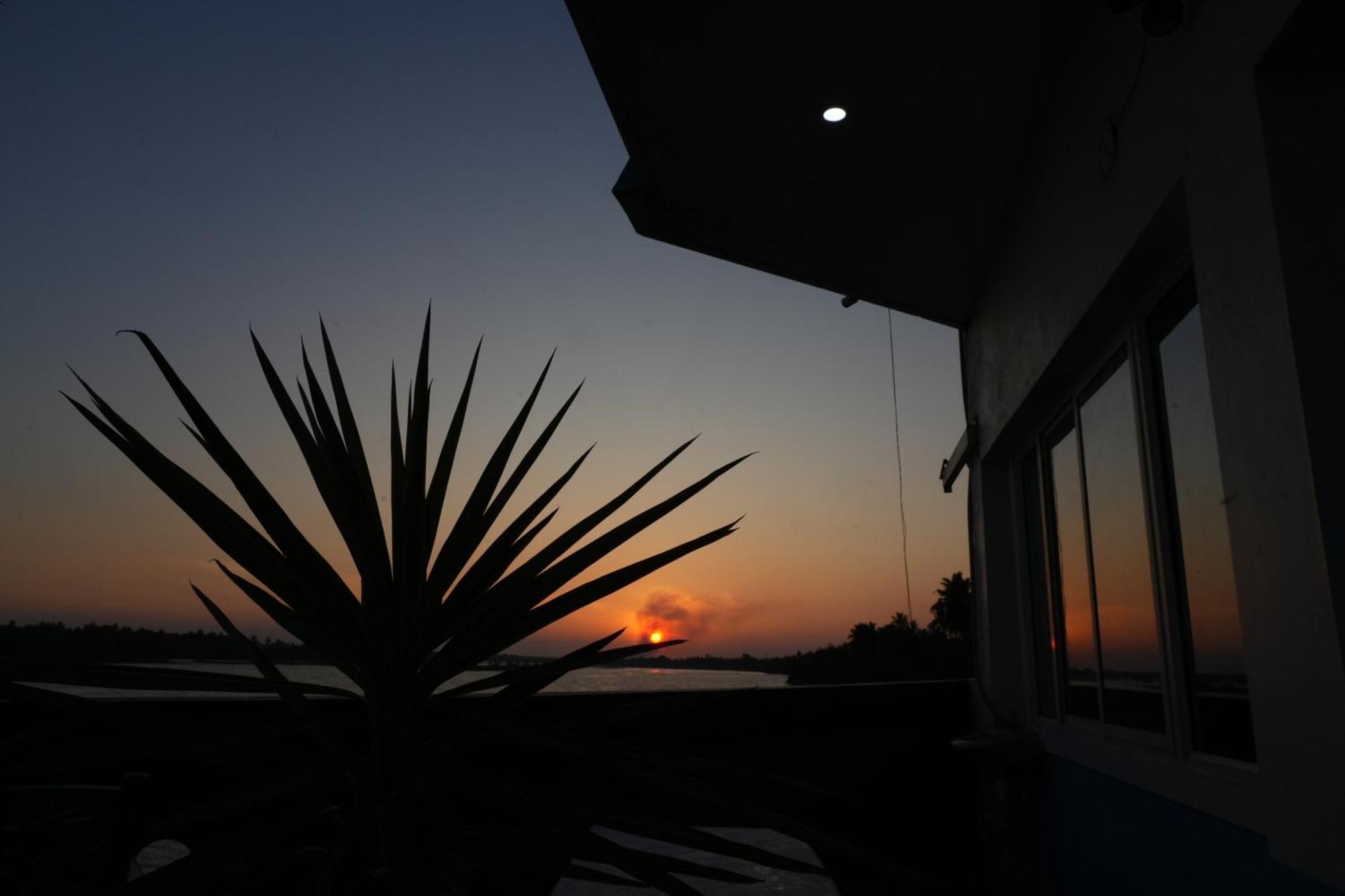 Victoria'S River View Resort Pondicherry Exterior foto