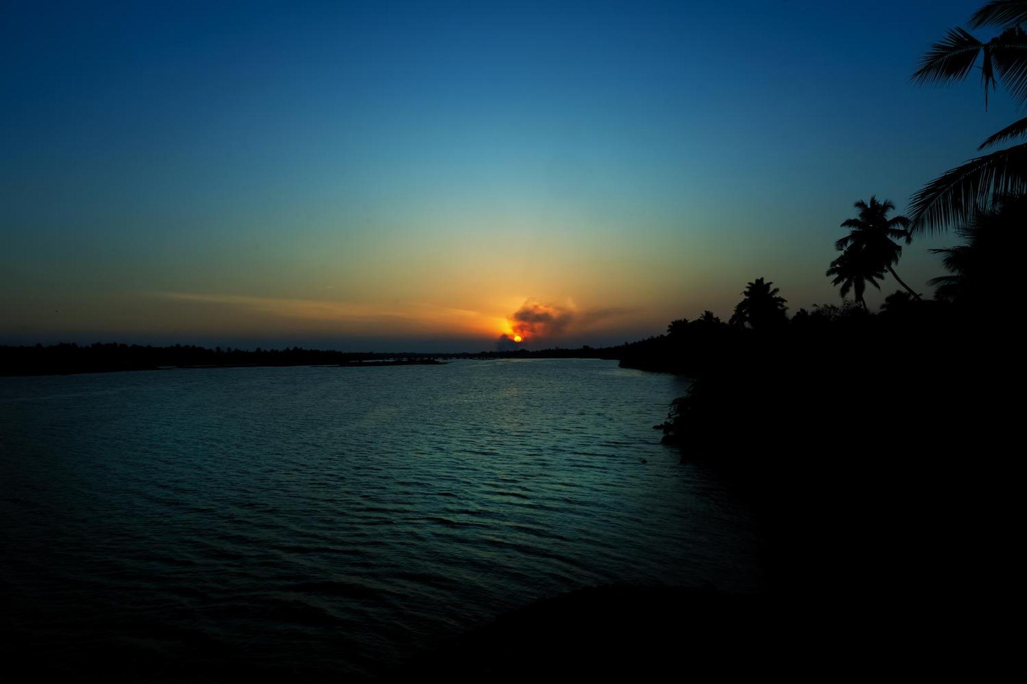 Victoria'S River View Resort Pondicherry Exterior foto